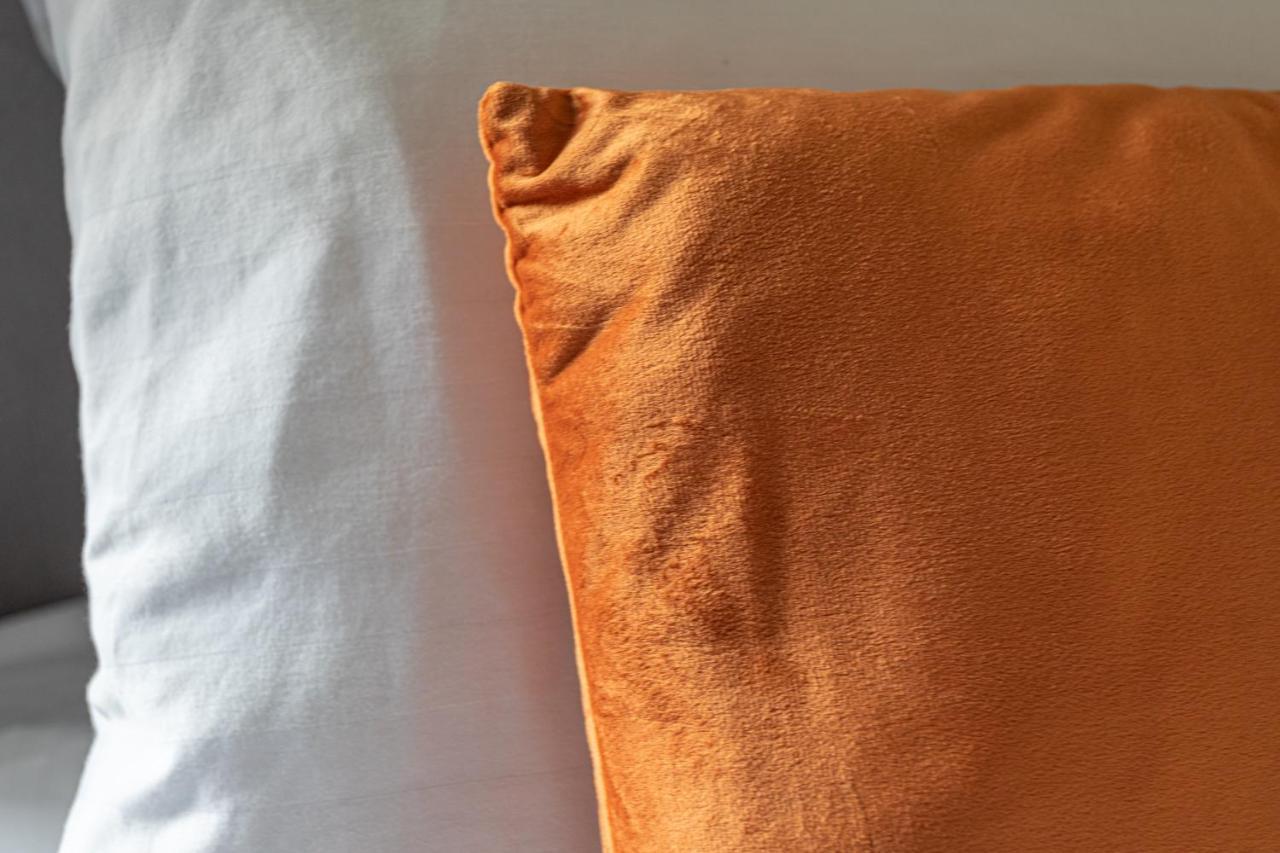 Milton Stays - Cosy 2 Bed House, 15 Min Walk To York City Center, For Up To 6 - With Period Features, Fireplace, Superfast Wi-Fi, Private Garden, Free On Street Parking Zewnętrze zdjęcie