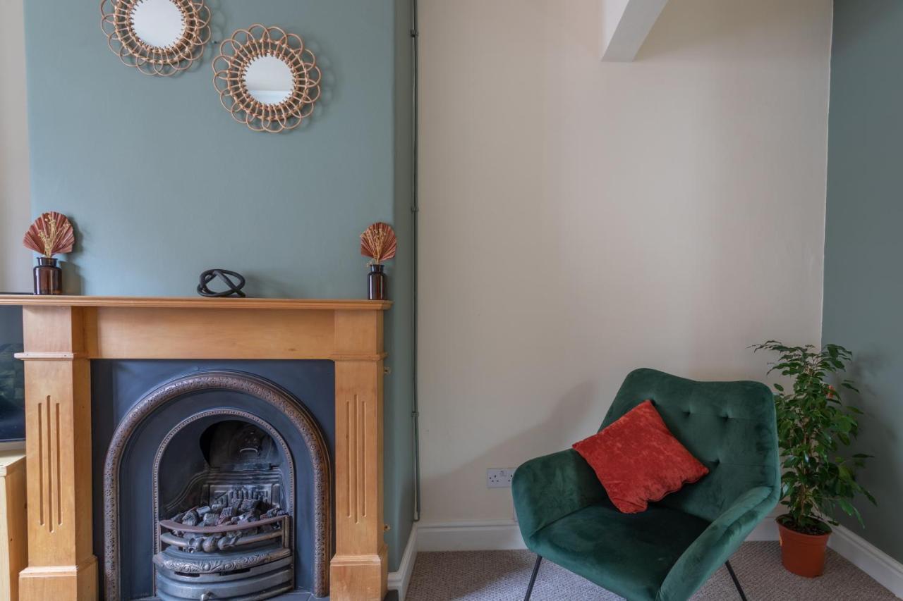 Milton Stays - Cosy 2 Bed House, 15 Min Walk To York City Center, For Up To 6 - With Period Features, Fireplace, Superfast Wi-Fi, Private Garden, Free On Street Parking Zewnętrze zdjęcie