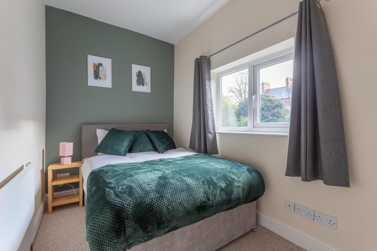 Milton Stays - Cosy 2 Bed House, 15 Min Walk To York City Center, For Up To 6 - With Period Features, Fireplace, Superfast Wi-Fi, Private Garden, Free On Street Parking Zewnętrze zdjęcie