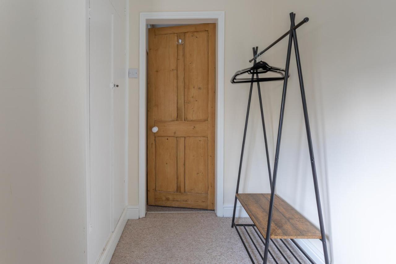 Milton Stays - Cosy 2 Bed House, 15 Min Walk To York City Center, For Up To 6 - With Period Features, Fireplace, Superfast Wi-Fi, Private Garden, Free On Street Parking Zewnętrze zdjęcie
