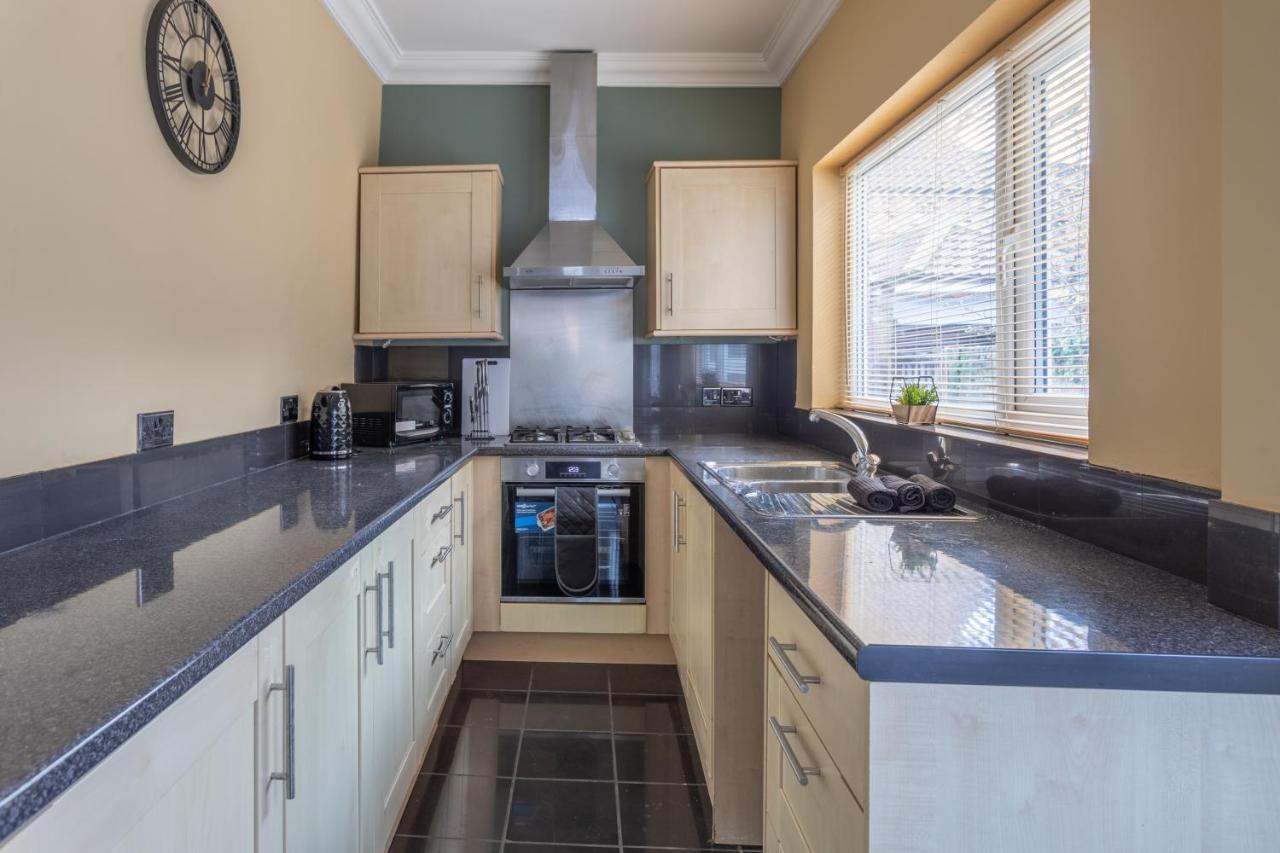 Milton Stays - Cosy 2 Bed House, 15 Min Walk To York City Center, For Up To 6 - With Period Features, Fireplace, Superfast Wi-Fi, Private Garden, Free On Street Parking Zewnętrze zdjęcie